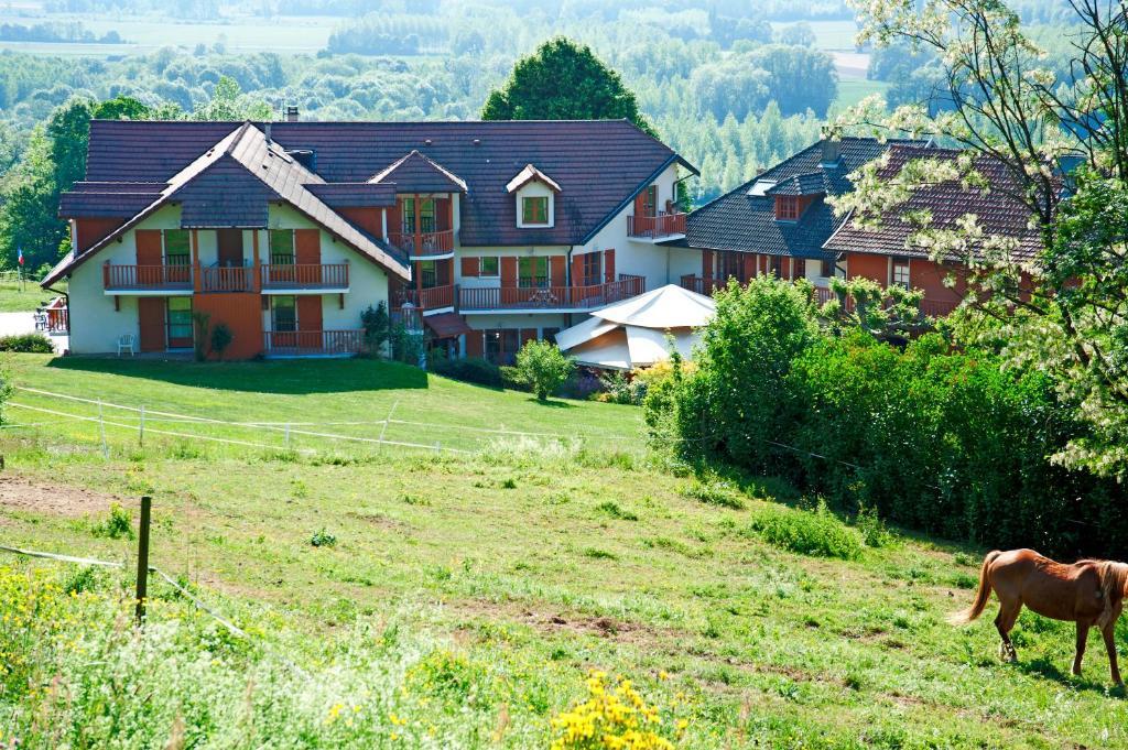 Hotel Les Bergeronnettes Champagneux Экстерьер фото